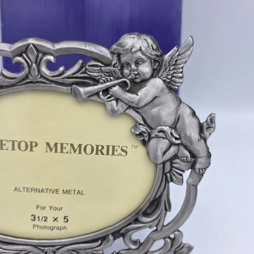 1996 International Silver TableTop Memories Cherub Angel Picture Frame 5